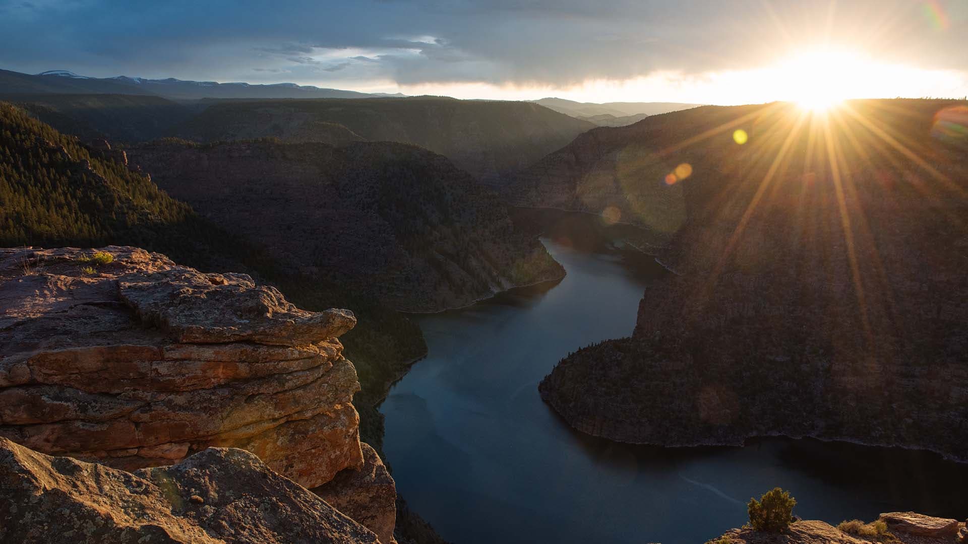 The sun sets on the Red Canyon Overlook, 518 metres above the Flaming Gorge Reservoir, near Dutch John, Utah.
