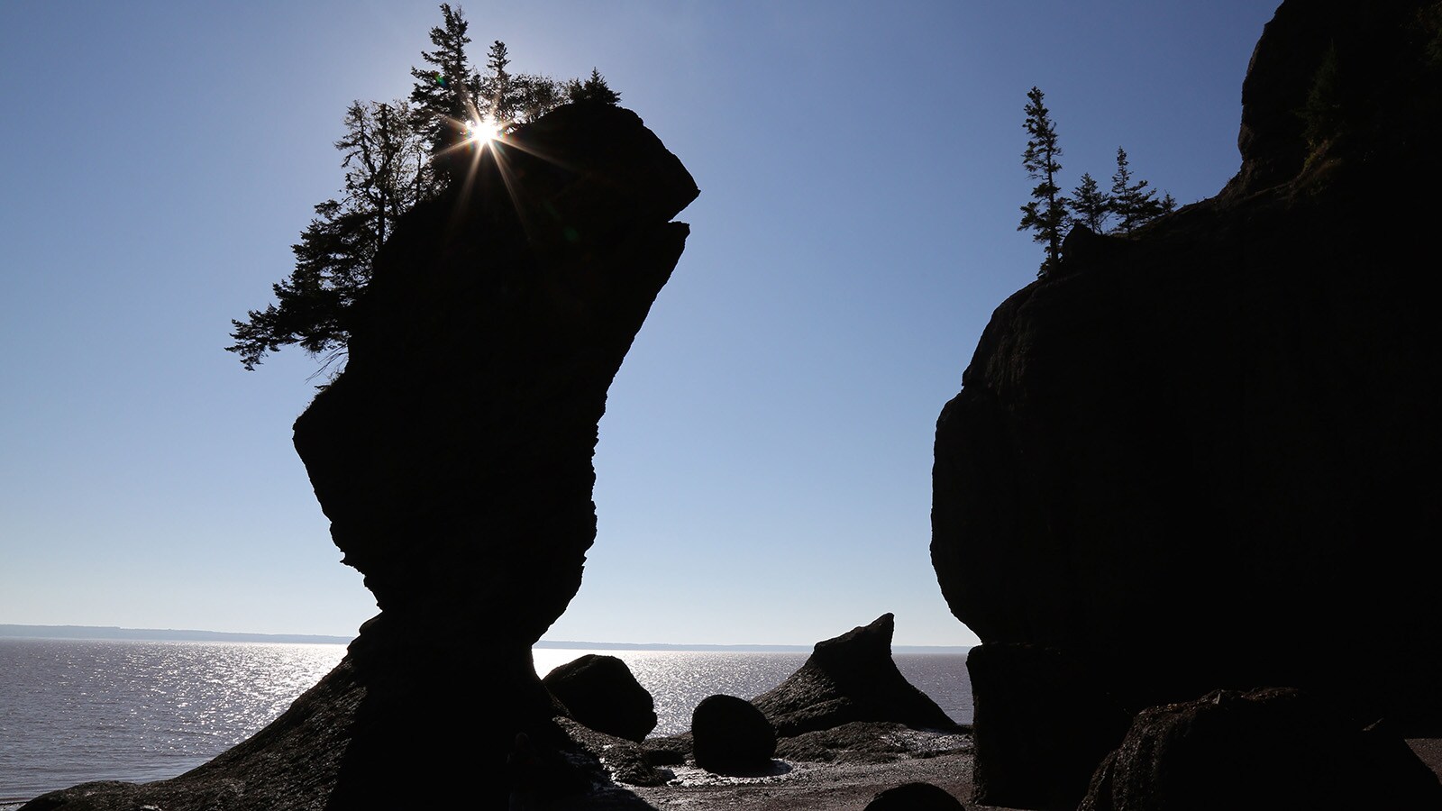 Photographing Bay of Photographing Bay of Fundy by Charles Williams