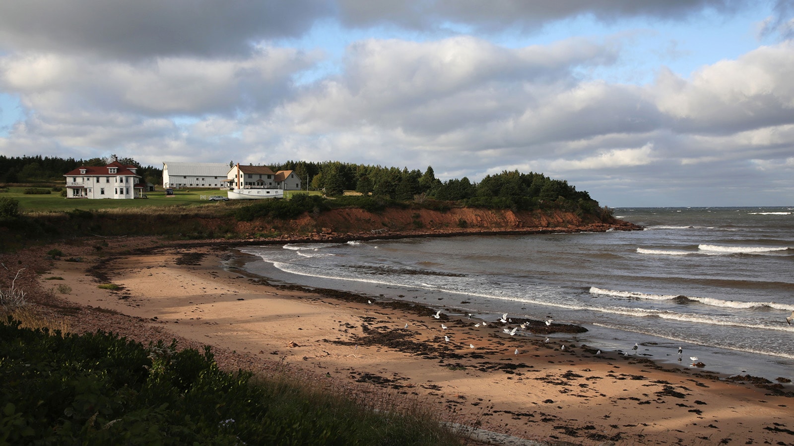 The scenic drive from North Rustico to Cavendish skirts along the peaceful coast.