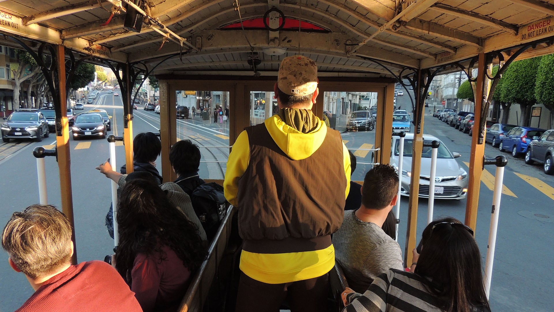 San Francisco s'enorgueillit de posséder le dernier système de tramway à traction par câble à commande manuelle dans le monde.